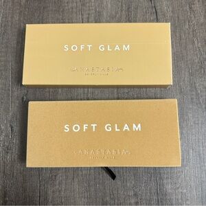 Anastasia Beverly Hills soft glam eyeshadow palette